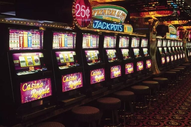 Sizy99 lobby permainan lengkap dengan ratusan pilihan slot dan casino